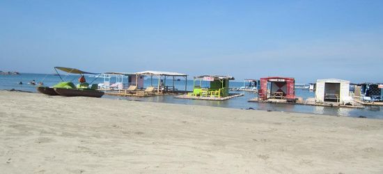 Matabungkay Batangas Clear Waters In White Creamy Sand Beach